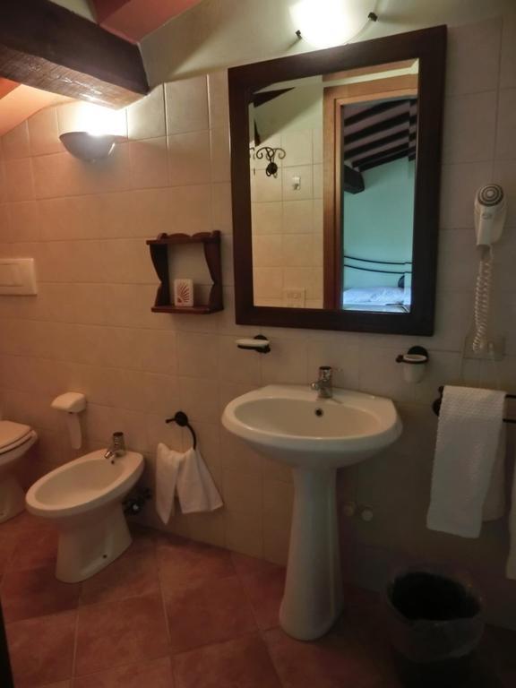 Country House La Fattoria Bellandi Contignano Δωμάτιο φωτογραφία